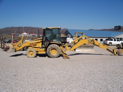 Rhinoliningscat420backhoe 10448669
