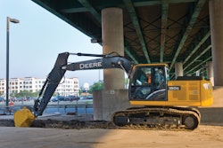 Johndeere180glcexcavator 10709198