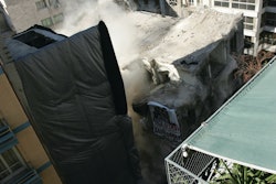 The atrium at the center of the building was used as the core of the collapse, and all the explosives were installed based on a design that would produce the fall of the structure towards the atrium.