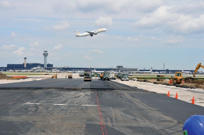 Omptaxiwayzs1 10622607 10733394
