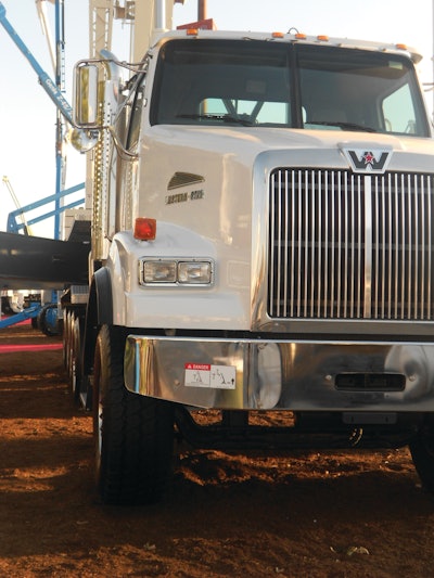 Trucks Wesern Star Icuee 2011 10733070