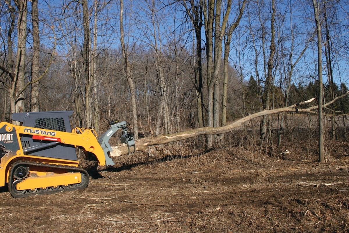 EDGE Rotating Log Puller Grapple From Manitou Americas Inc. For