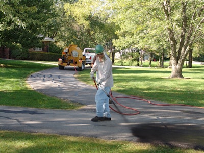 cumulative water loss happens rapidly in the early stages of film drying—in other words the first 80-90% of the film dries relatively fast, but the release of the last 15-20% of water takes much longer, requiring the right set of ambient and pavement conditions. For optimum performance, all water must leave the film: 80-90% is not good enough.