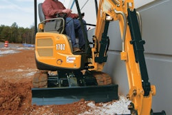 Mustang 170Z compact excavator