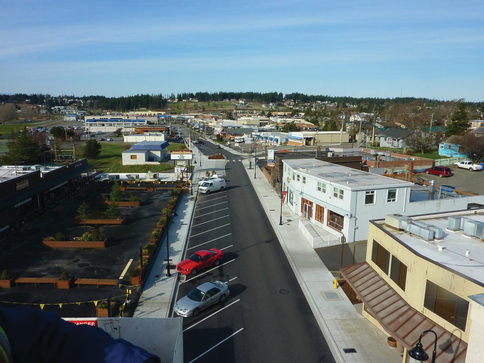 The SE Pioneer Way project involved the reconstruction of approximately 2,400 linear feet of roadway within seven downtown business blocks.