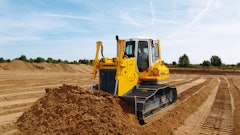 The Liebherr PR 724 Litronic incorporates a hydrostatic drivetrain for up to 20% less fuel consumption, depending on the application.