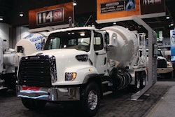 Freightliner 114sd Cng Mixer 10877359