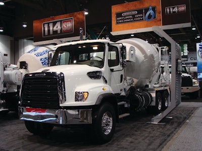 Freightliner 114sd Cng Mixer 10877359