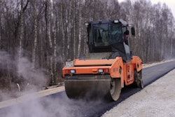 Precise compaction with the MCA-2000 roller system – fifth construction section of the Primorsk Ring near Kaliningrad.