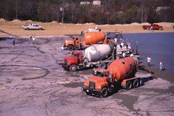 Construction schedules and contractor economics typically require concrete placements of 10,000 to 20,000 square feet or from 30,000 to 50,000 square feet when a Laser Screed is used. This figure shows a 300,000 square foot pour that was completed within 24 hours in a single concrete placement.