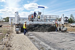 Guntert & Zimmerman's S600 slipform paver was designed to span the single-lane to mid-sized size range.