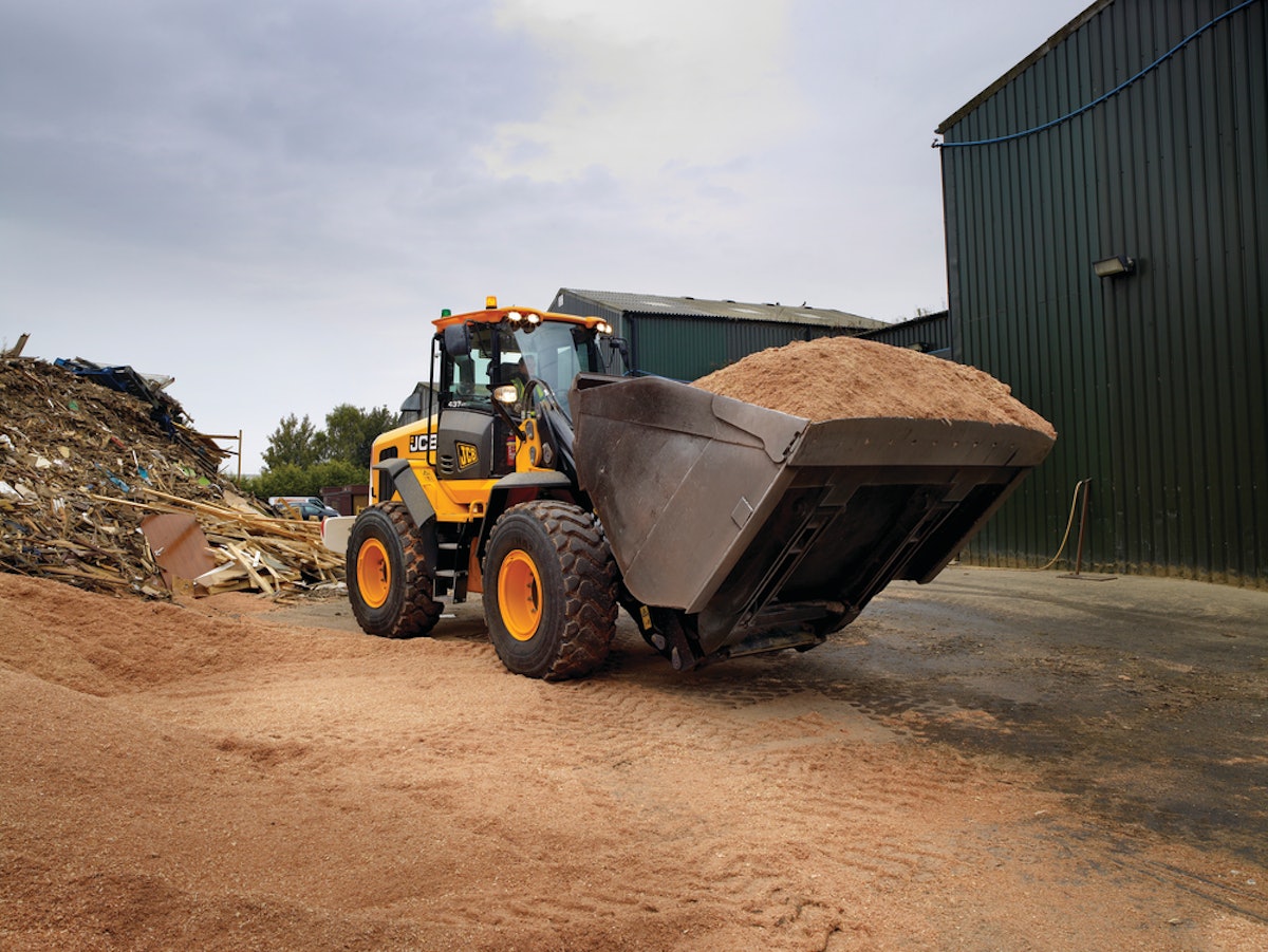 Upgrades Add Large-model Features to JCB Mid-range and Smaller 