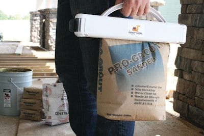 Fcp Handy Camel Carrying Grout 10942699