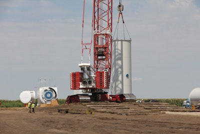 One CC2800-1 crawler crane was equipped to lift the upper two tower sections, nacelle and hub/blade assembly while the second, shorter crane configuration would erect the first three tower segments to a total height of 203.4 ft.
