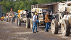 Ritchie Bros. encourages customers to perform a walk-around inspection of the machine before purchasing.