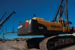 Patterson & Wilder Construction used a Volvo PL4608 pipelayer to assemble a 4,500-ft. long by 36-in. wide water pipe as part of the new road tunnel project.