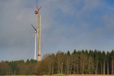 The Terex Superlift 3800 crane was put to use on the day it was received to erect wind turbines at a German wind park.