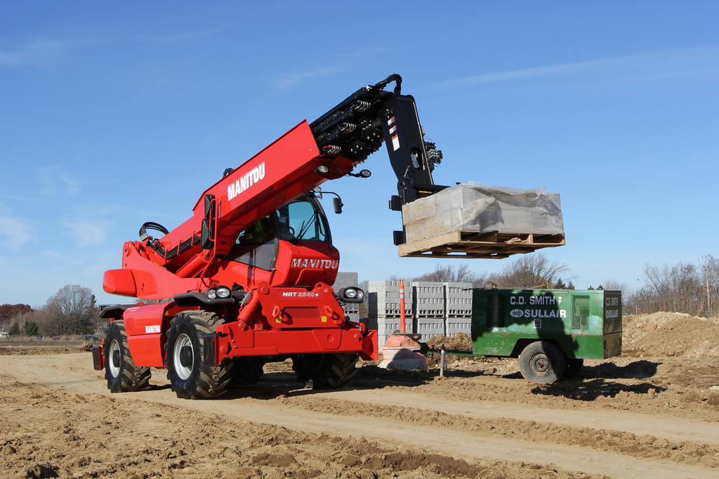 Manitou Mrt 2450 Privelege Plus Telehandler Fork Attachment