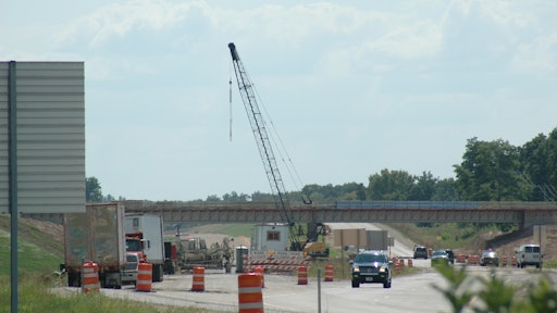 Economists expect 2014 spending on highway and bridge construction to increase, but at a moderate rate.