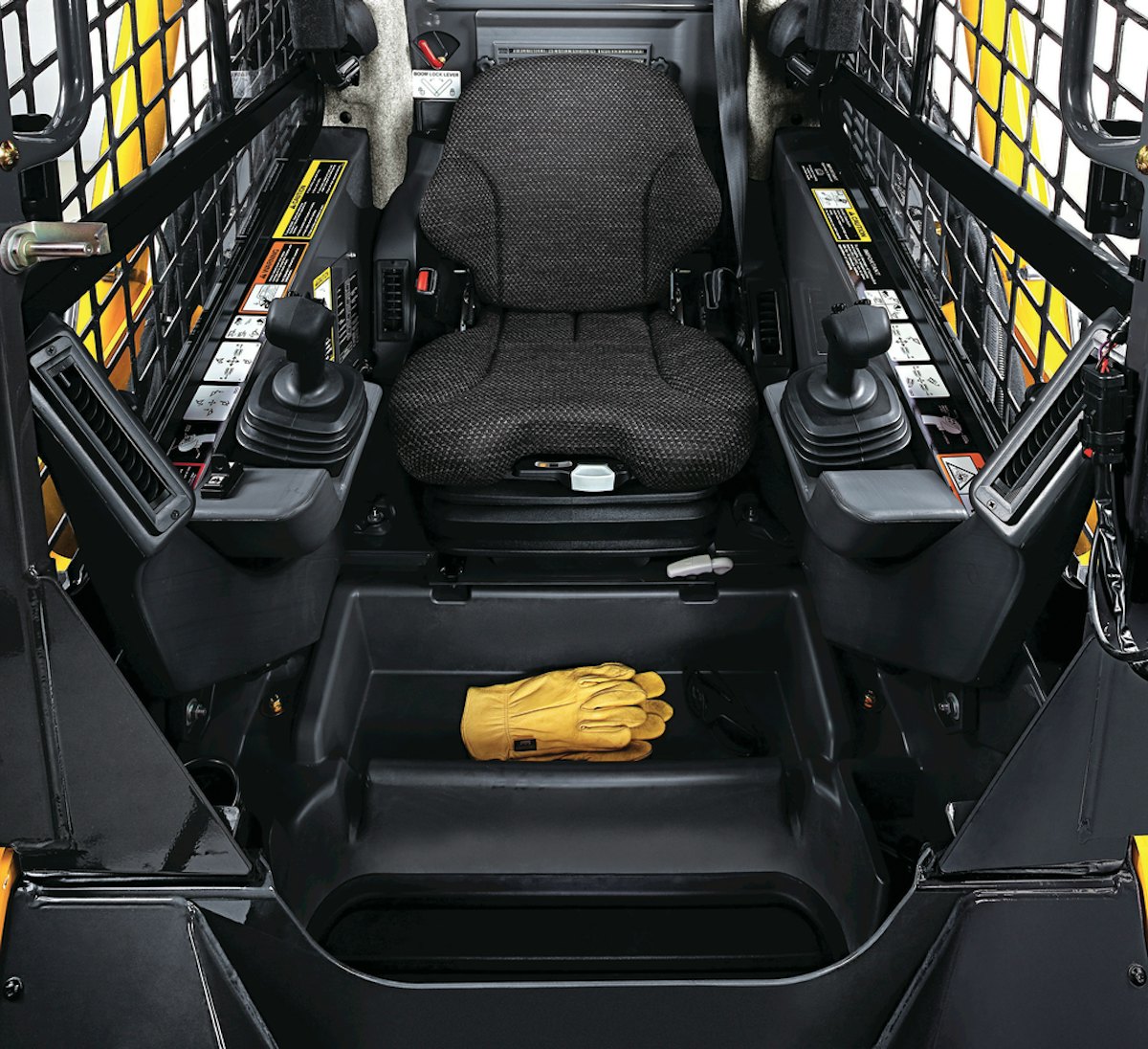 Electronic Control Options Allow Customized Control of Skidsteer