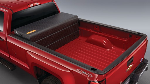 Chevy Says Natural Gas Option on 2015 Heavy Duty Silverado Saves