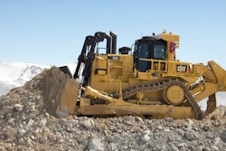 Cat D10t2 Dozer Pushes Rocky M 11311431