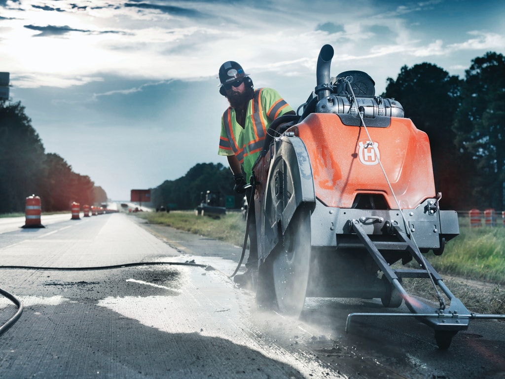 FS 7000 D and FS 5000 D Flat Saws From Husqvarna Construction Products For Construction Pros