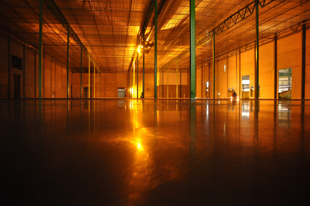 How to Create Strong Jointless HighPerformance Concrete Floors For