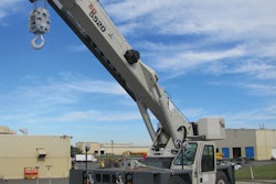 Shuttlelift Cd5520 At Conexpo 11323344