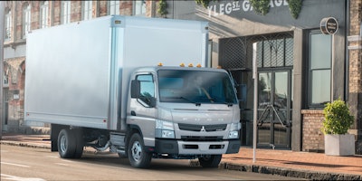 04232014 Fuso Canter Fe130 Wor 11418190