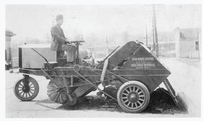 An Elgin Sweeper from 1914.