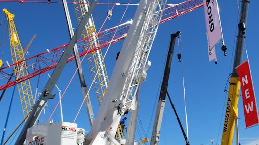 Launched at CONEXPO-CON/AGG 2014, the Grove RT770E offers a five-section, full-power boom with single-cylinder technology.