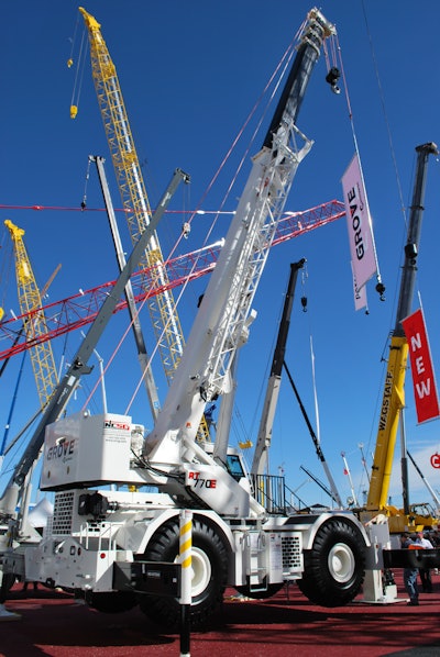 Launched at CONEXPO-CON/AGG 2014, the Grove RT770E offers a five-section, full-power boom with single-cylinder technology.