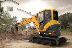 R35z 9 Resized 11429354