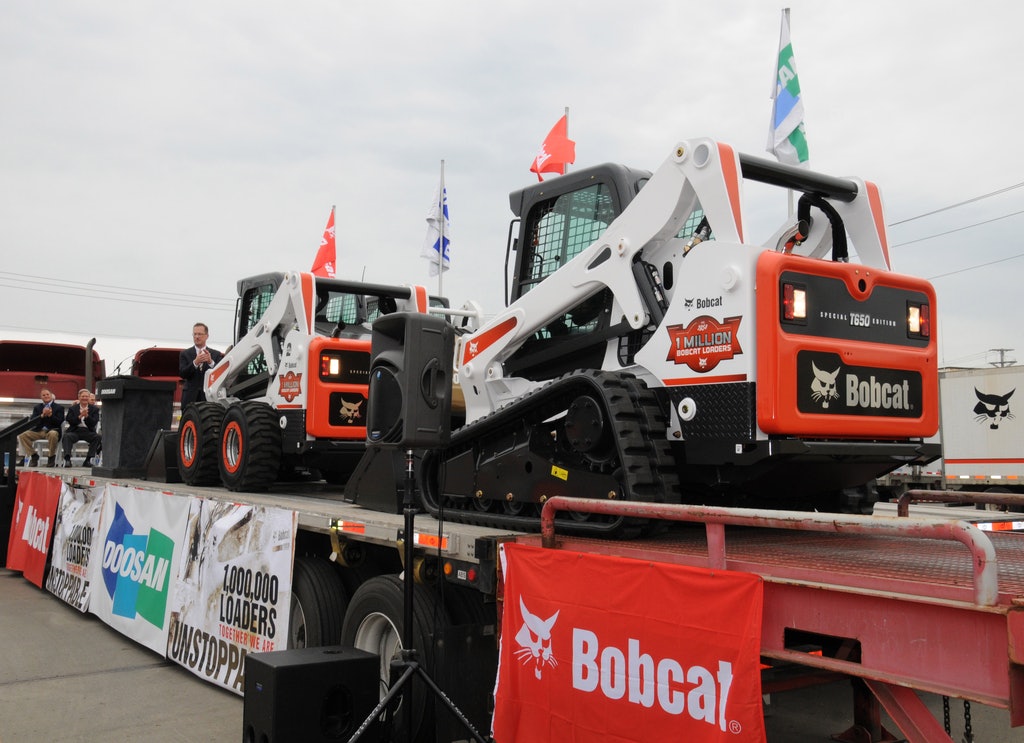 Bobcat Formally Marks Production Of 1 Million Loaders | For Construction  Pros