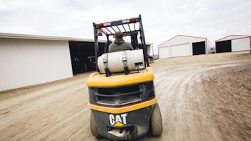 Three Ways To Properly Maintain Propane Powered Forklifts For Construction Pros