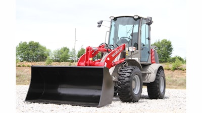 Takeuchi_compact_loaders