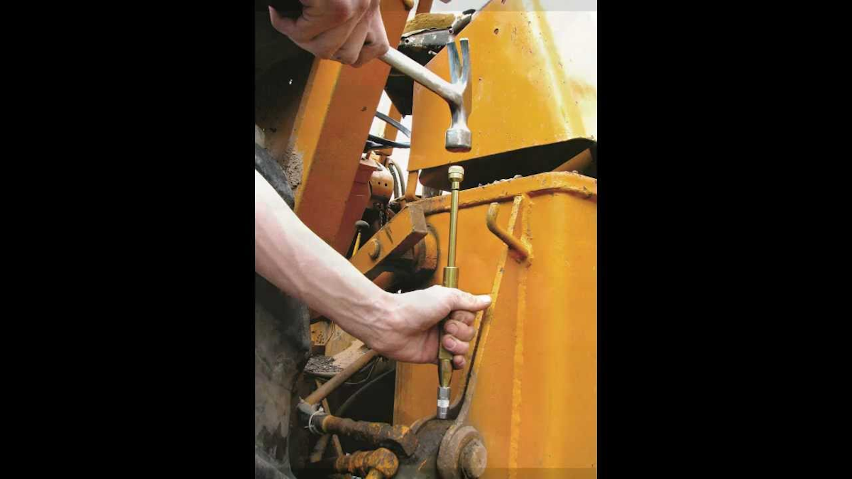 Video IPA's Grease Joint Rejuvenator Clean Clogged Grease Joints For Construction Pros