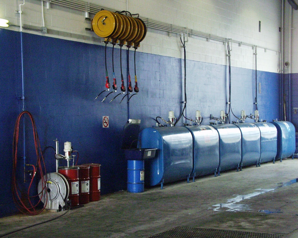 Oil Storage & Transfer Containers - Lubrication Engineers