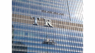 A monorail trolley beam was installed at the 17th floor level to enable an SC1500 material hoist to be mobilized and repositioned as needed when lifting each of the massive letters safely into place.