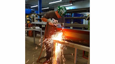 10082014 Welder Competition1 54358309e04bf