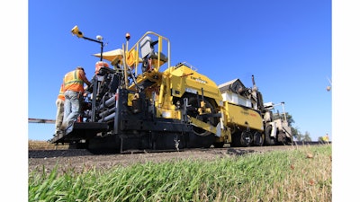 Bomag Cedarapids Cr652 Rx Paver 5436eff7ab337