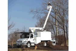 Freightliner M2 106 5432e22ad1372