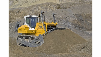 The new PR 746 and PR 756 crawler tractors feature an Eco mode system that automatically selects the appropriate setting to obtain maximum economy in light and less demanding applications without losing performance.