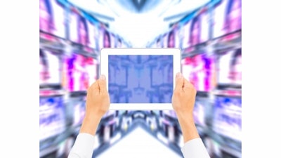 Construction professionals have been struggling for the past few years over whether they should deploy tablets onsite or invest in company smartphones. The introduction of phablet devices provide the best of both worlds.