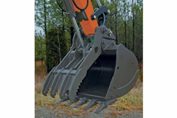 The combination of the excavator with its pin-on clamp has improved the crew’s productivity and profitability compared to previous equipment solutions.