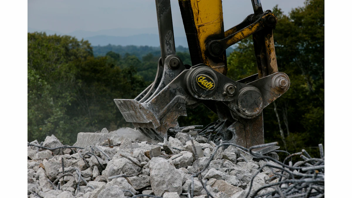 Geith GT Series Concrete Crushers From: Geith, Inc. | For Construction Pros