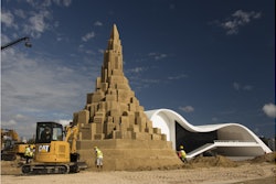 Caterpillar sent its team of top demonstration operators to work with sand sculptors in Rio de Janeiro to capture a world record.