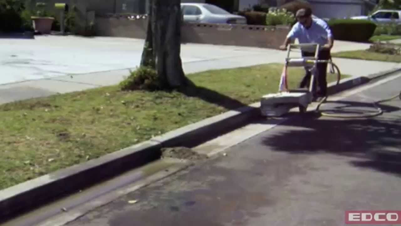 Video: EDCO Gutter Gator Scabblers