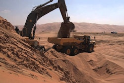 Video: Volvo Construction Equipment Builds a Road Through The Empty Quarter